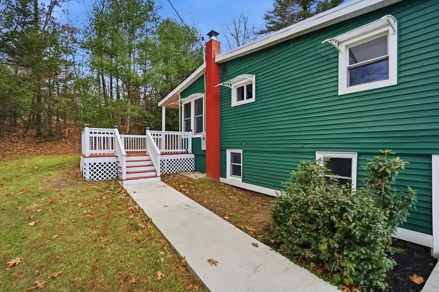 45 Jaeger Dr, Westfield, MA 01085 - Image #2