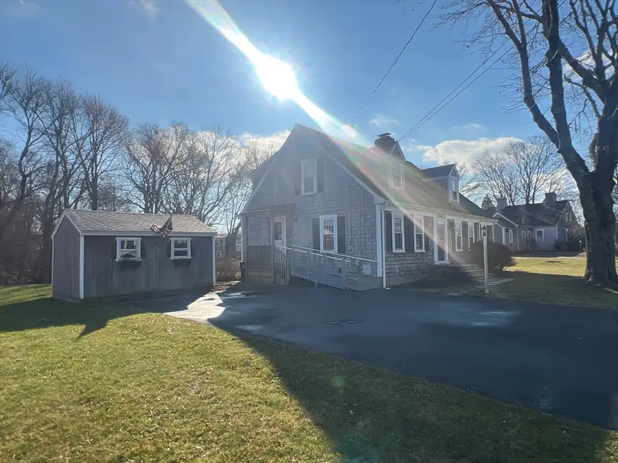 44 Arrowhead Ln, Dartmouth, MA 02748 - Image #3