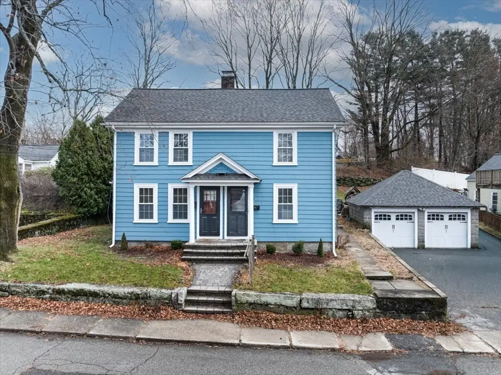 33 Seagrave Street, Uxbridge, MA 01569 - Image #1