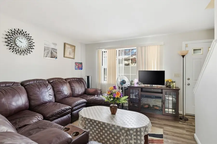 189 Essex St #K, Springfield, MA 01151 - Image #2