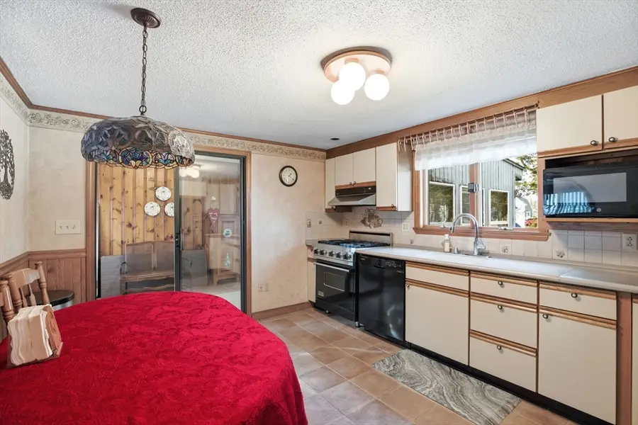 19 Jefferson Drive, Norwood, MA 02062 - Image #3