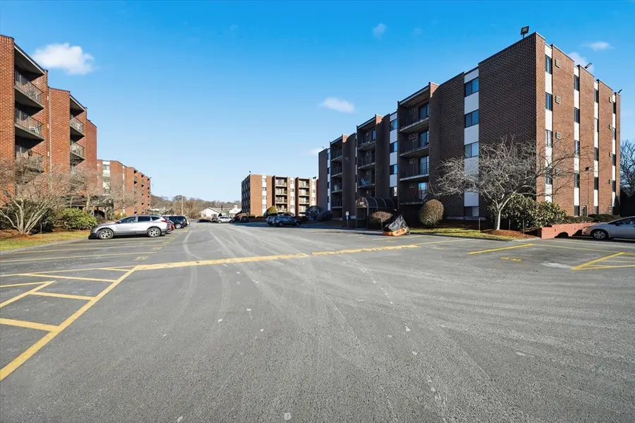 137 Franklin St #406, Stoneham, MA 02180 - #2