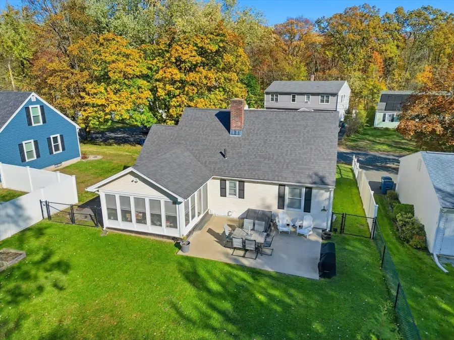 167 Wolcott Ave, West Springfield, MA 01089 - Image #3