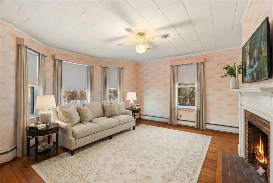 41 Agawam Ave, Haverhill, MA 01835 - Image #3