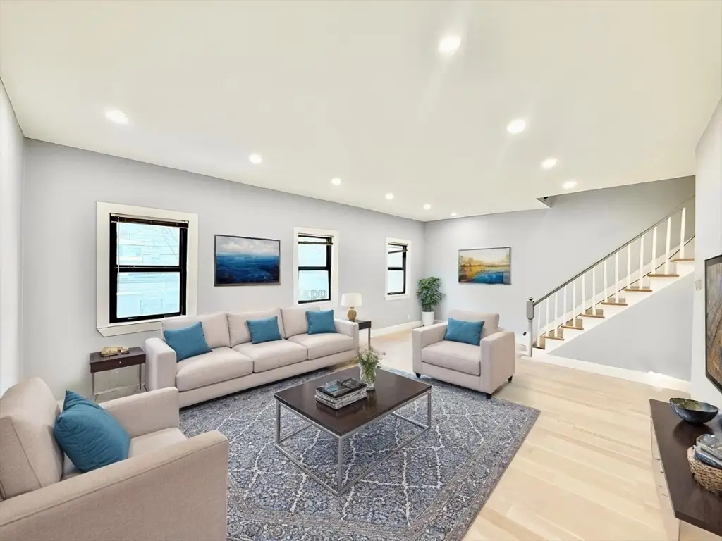 15 Berwick St #15, Melrose, MA 02176 - Image #1