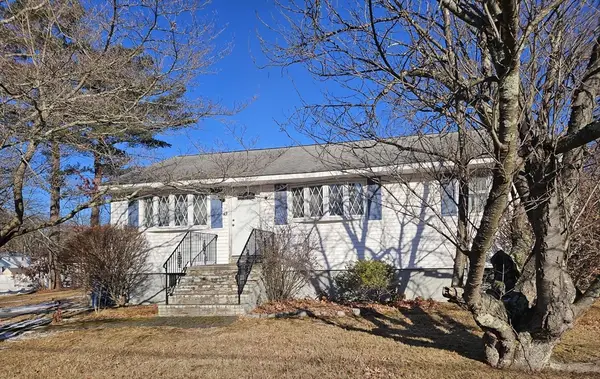 45 Pinewood Ave., Billerica, MA 01821