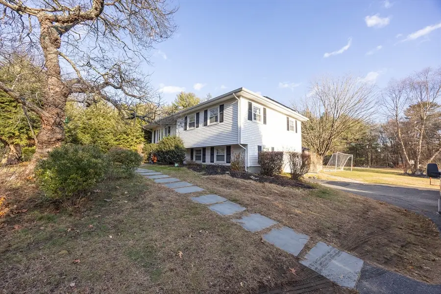 222 Blackstone St, Bellingham, MA 02019 - Image #2