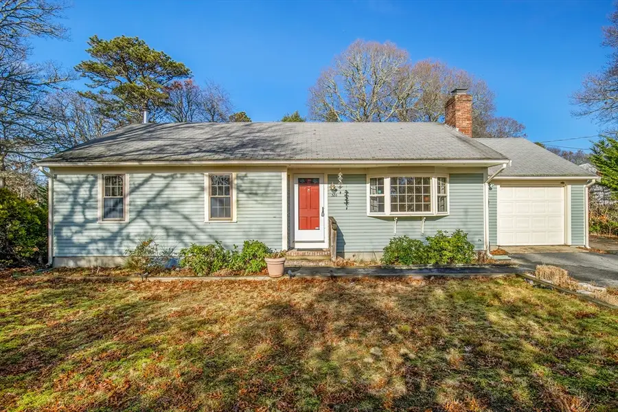 386 Bishops Ter, Hyannis, MA 02601 - Image #3
