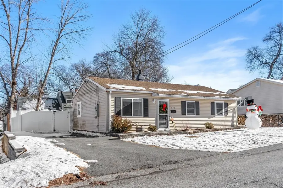 127 Thornton Ave, Lowell, MA 01852 - Image #2