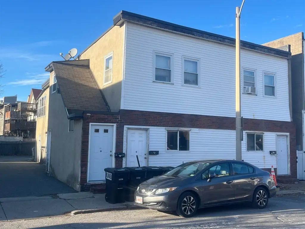 43 Cross St, Somerville, MA 02145 - Image #1