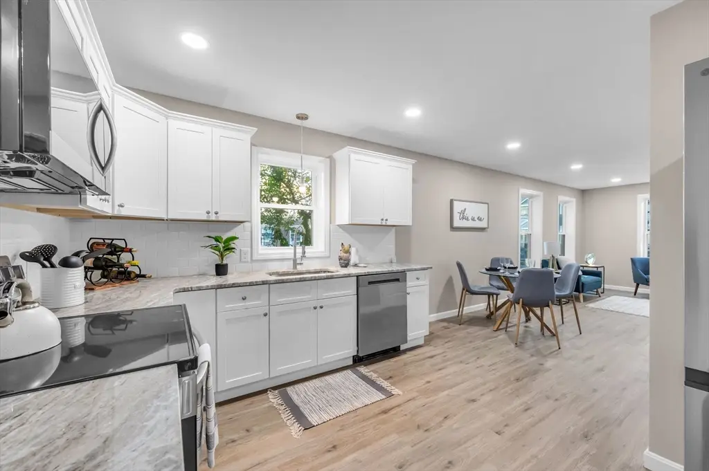 121-123 Putnam Cir #121, Springfield, MA 01104 - Image #1