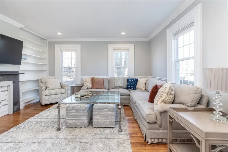 1076 Adams St, Boston, MA 02124 - Image #2