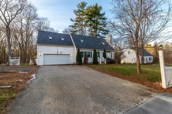 369 Cooper Rd, Northbridge, MA 01534