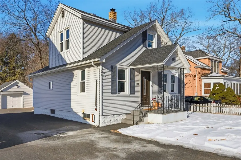 108 Franklin St, Agawam Town, MA 01030 - Image #1