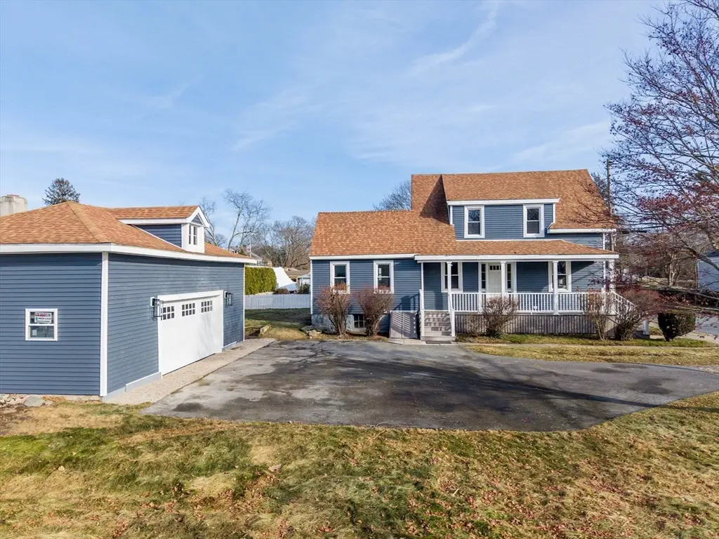 32 Cedar St, Fairhaven, MA 02719 - Image #1
