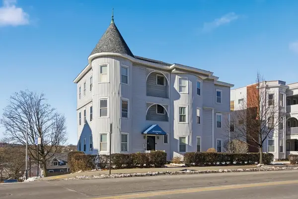 176 Lincoln Street #B4, Worcester, MA 01605