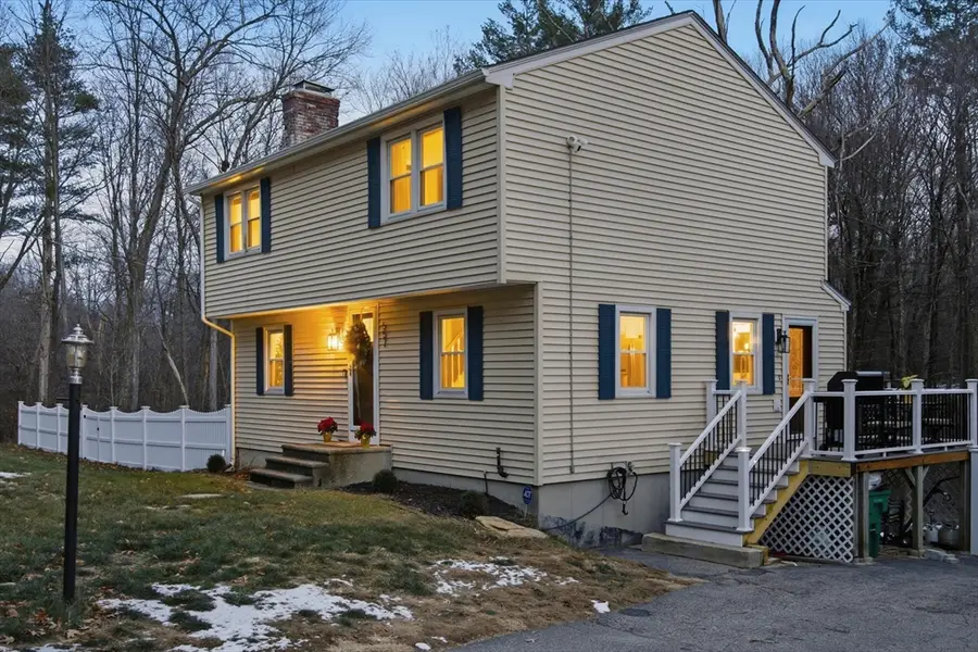 557 Fowler Rd, Northbridge, MA 01534 - Image #2