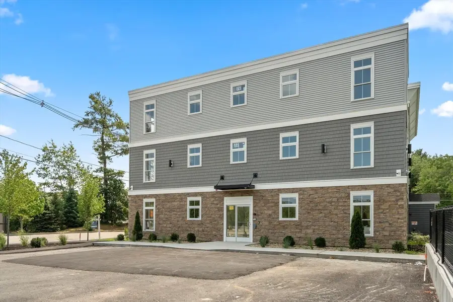 7 Cross St #102, Wilmington, MA 01887 - Image #2