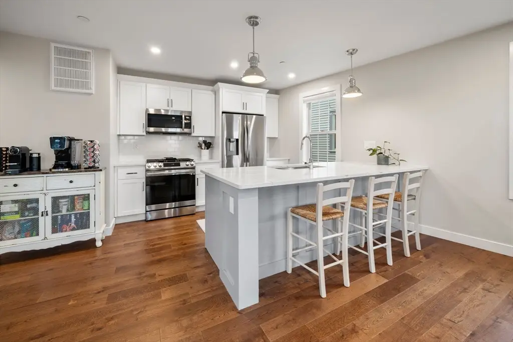 20 Crestway Road #3, Boston, MA 02128 - Image #1