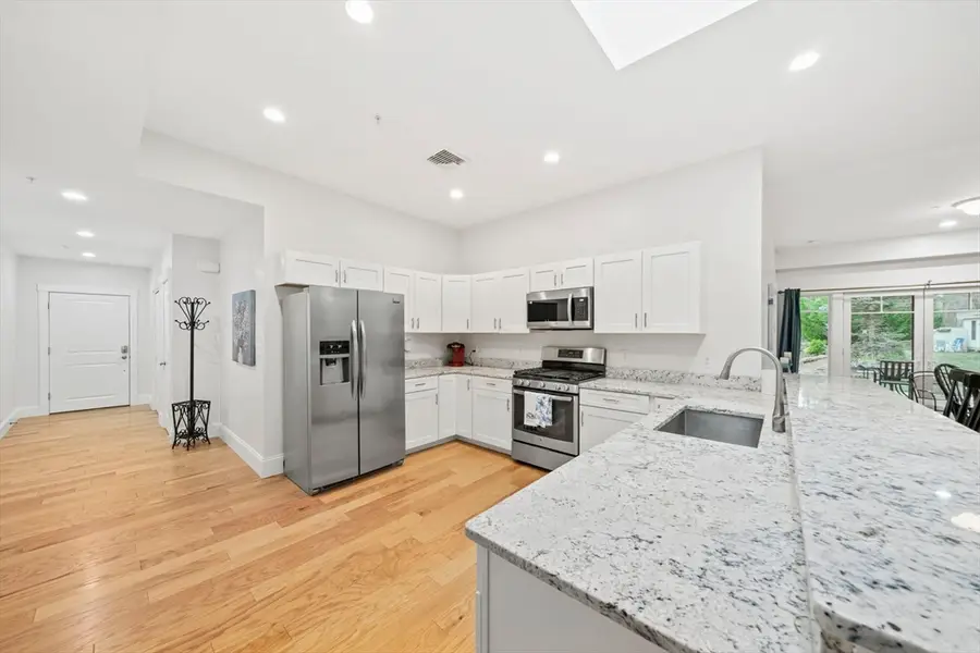 599 Washington St #14, Pembroke, MA 02359 - Image #3