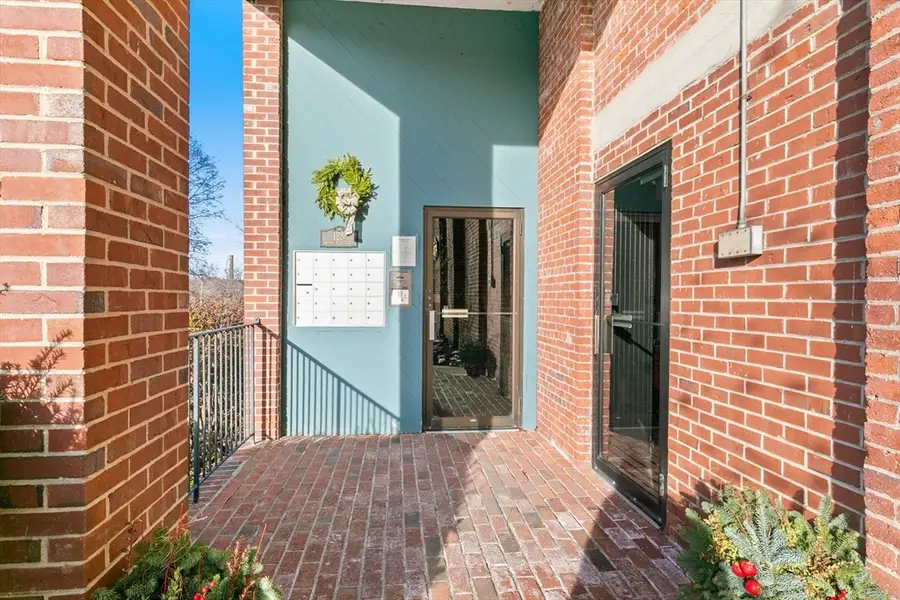 128 Warren #12, Lowell, MA 01852 - Image #3