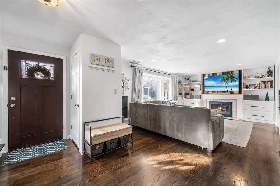 26 Berlin Ave, Milton, MA 02186 - Image #2