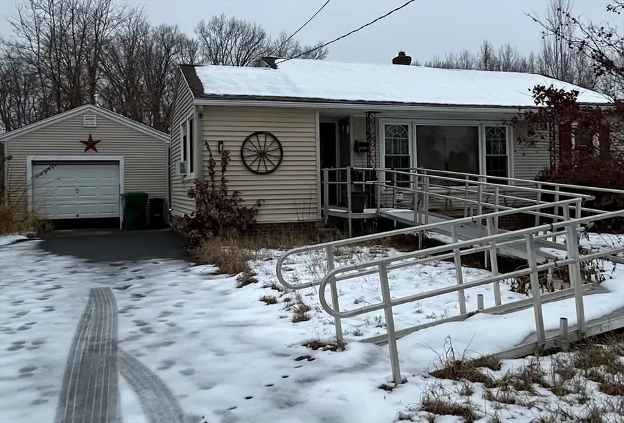 551 Lafleur Dr, Chicopee, MA 01013 - Image #3