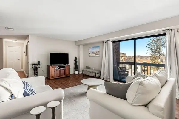 12 Mount Vernon St #44, Melrose, MA 02176