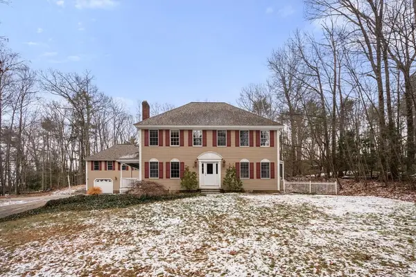 62 Allen Rd, Sturbridge, MA 01566