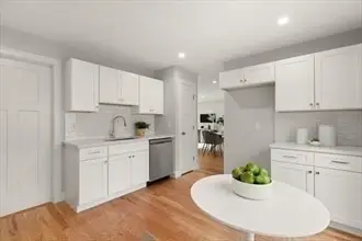 4 Barracks Road #4, Hudson, MA 01749 - Image #3