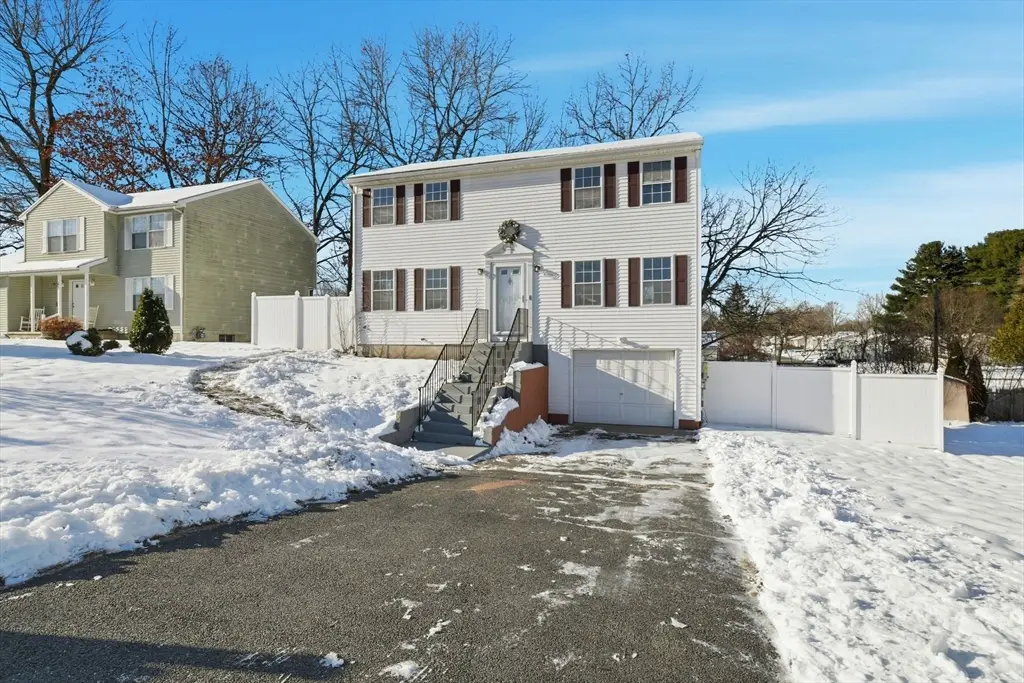 22 Pheasant Drive, Springfield, MA 01119 - Image #1