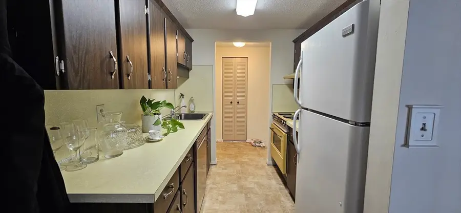 220 Bedford St #32, Bridgewater, MA 02324 - Image #3