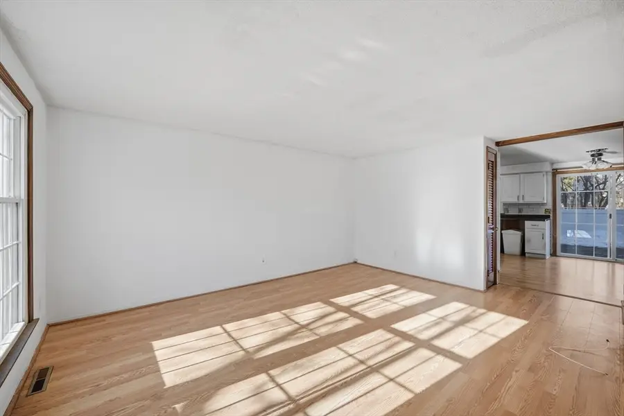 29 Plantation Dr #29, Agawam, MA 01001 - Image #3