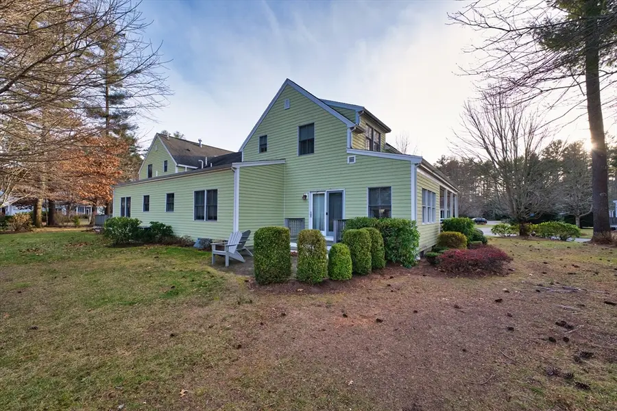 8 Hathaway Pond Circle #8, Rochester, MA 02770 - Image #3