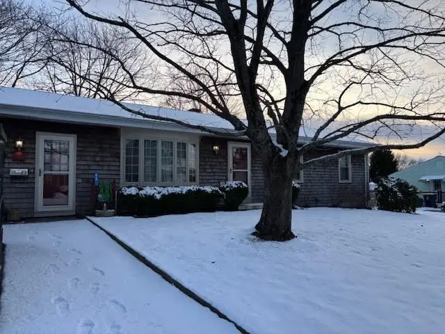 53 Riley Ave, Somerset, MA 02726 - Image #1