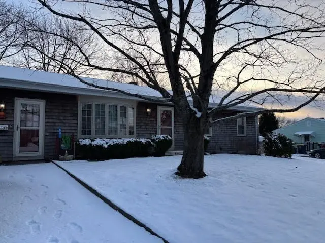 53 Riley Ave, Somerset, MA 02726 - Image #2