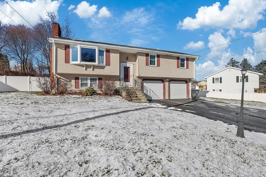 8 Bandy Ln, Milford, MA 01757 - Image #2