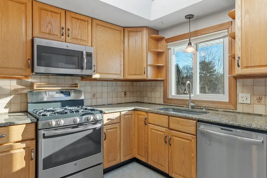 187 Mill Rd, Chelmsford, MA 01824 - Image #3