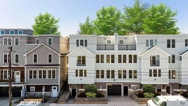 658 Mystic Ave, Somerville, MA 02145