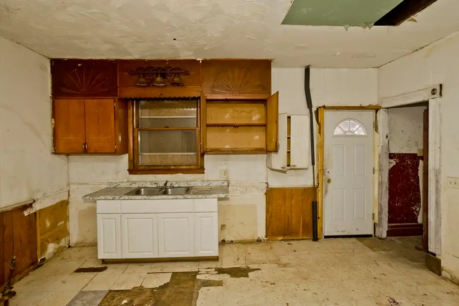 88 Marble St, Springfield, MA 01105 - Image #3