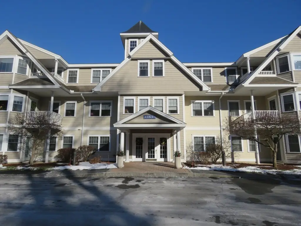 5 Mission Rd #107, North Chelmsford, MA 01863 - Image #1