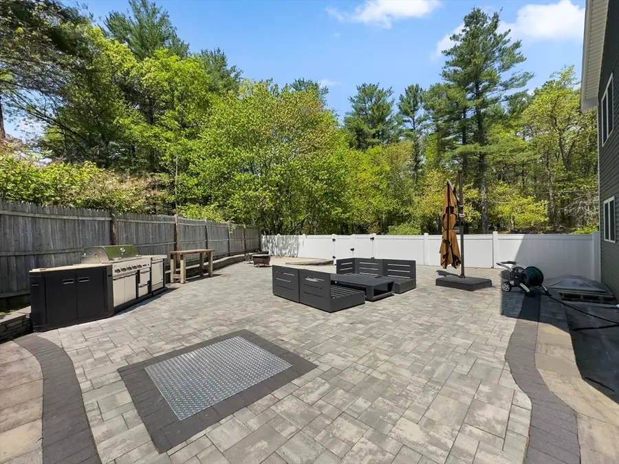 851 Forest St, North Andover, MA 01845 - Image #3