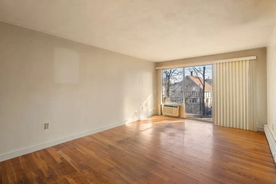 859 Broadway #15, Saugus, MA 01906 - Image #2