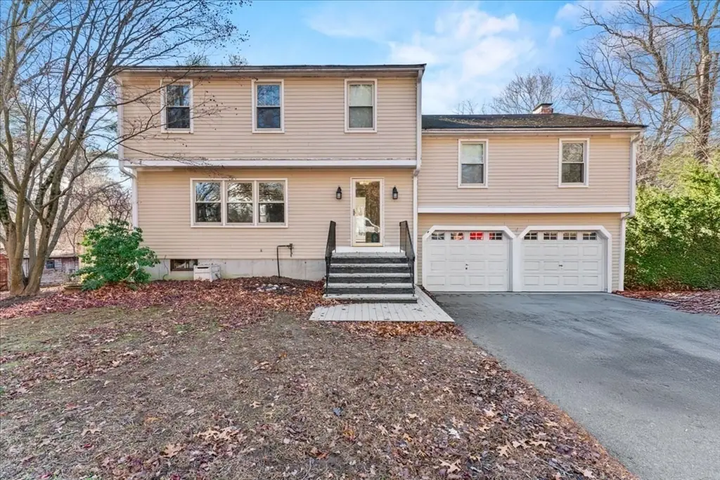 720 Grove St, Norwell, MA 02061 - Image #1