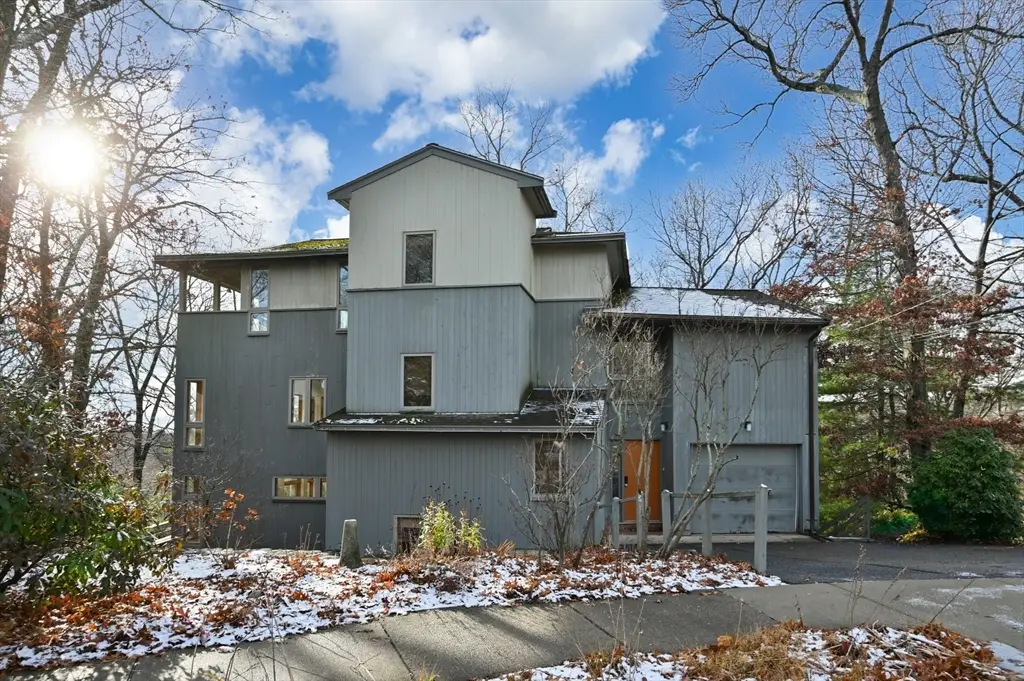 55 Grove Hill Park, Newton, MA 02460 - Image #1
