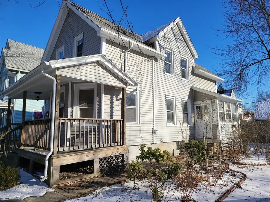 33 Lansing Pl, Springfield, MA 01108 - Image #3