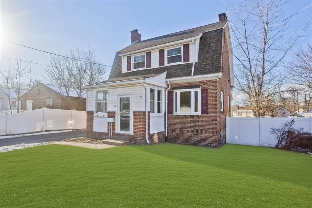 566 Broadway St, Chicopee, MA 01020 - Image #1