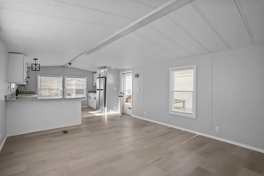 548 Kenyon Avenue #4, Attleboro, MA 02703 - Image #3