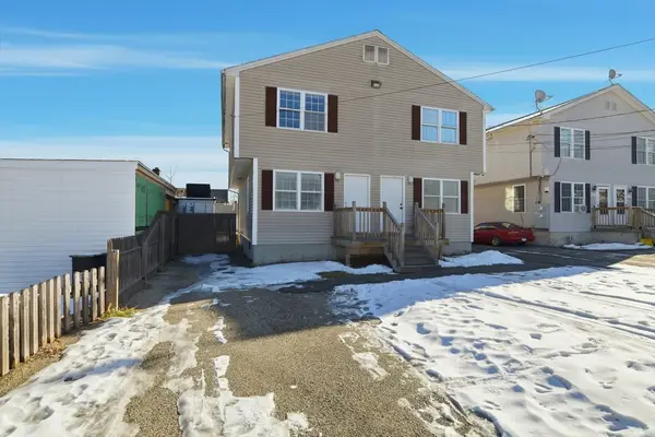 59-61 Pinevale St, Springfield, MA 01151