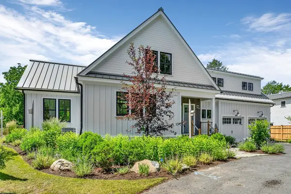 22 Hatch Farm Lane, Concord, MA 01742